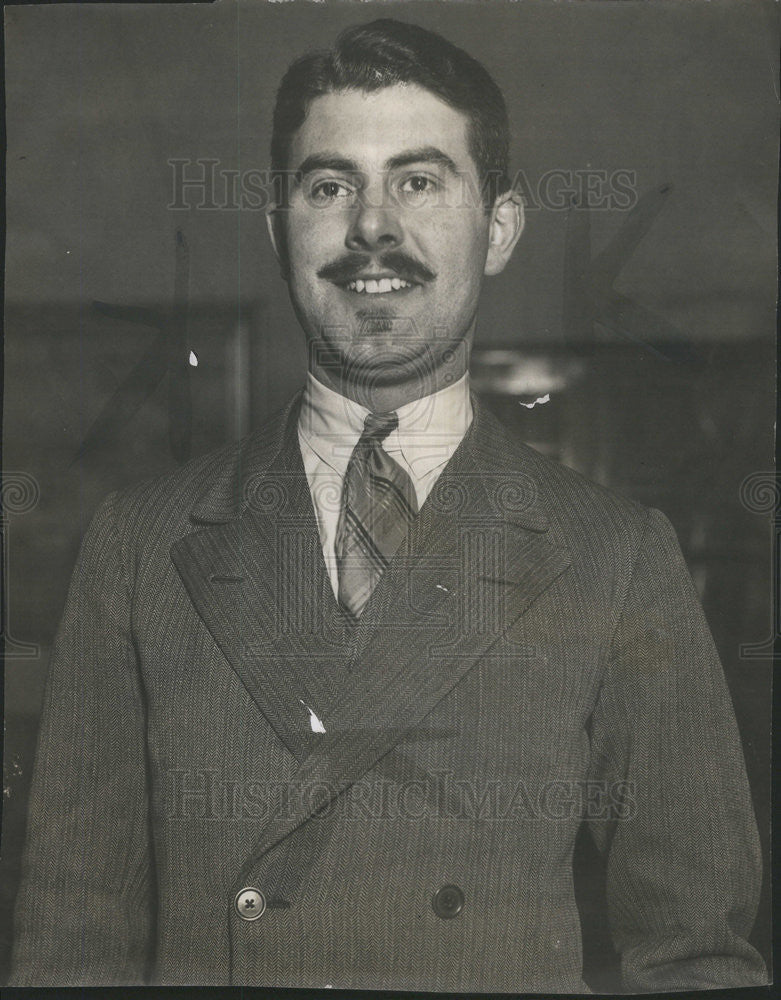 1930 Press Photo Alister MacDonald Son Of Brit prime Minister Snapped At Hull - Historic Images