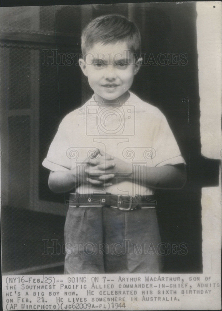 1944 Press Photo Arthur son of Douglas MacArthur turns Six - Historic Images