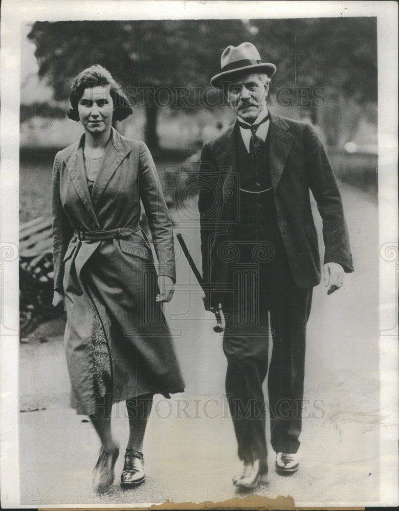 1931 Press Photo British Premier Ramsay MacDonald With Daughter Sheila London - Historic Images