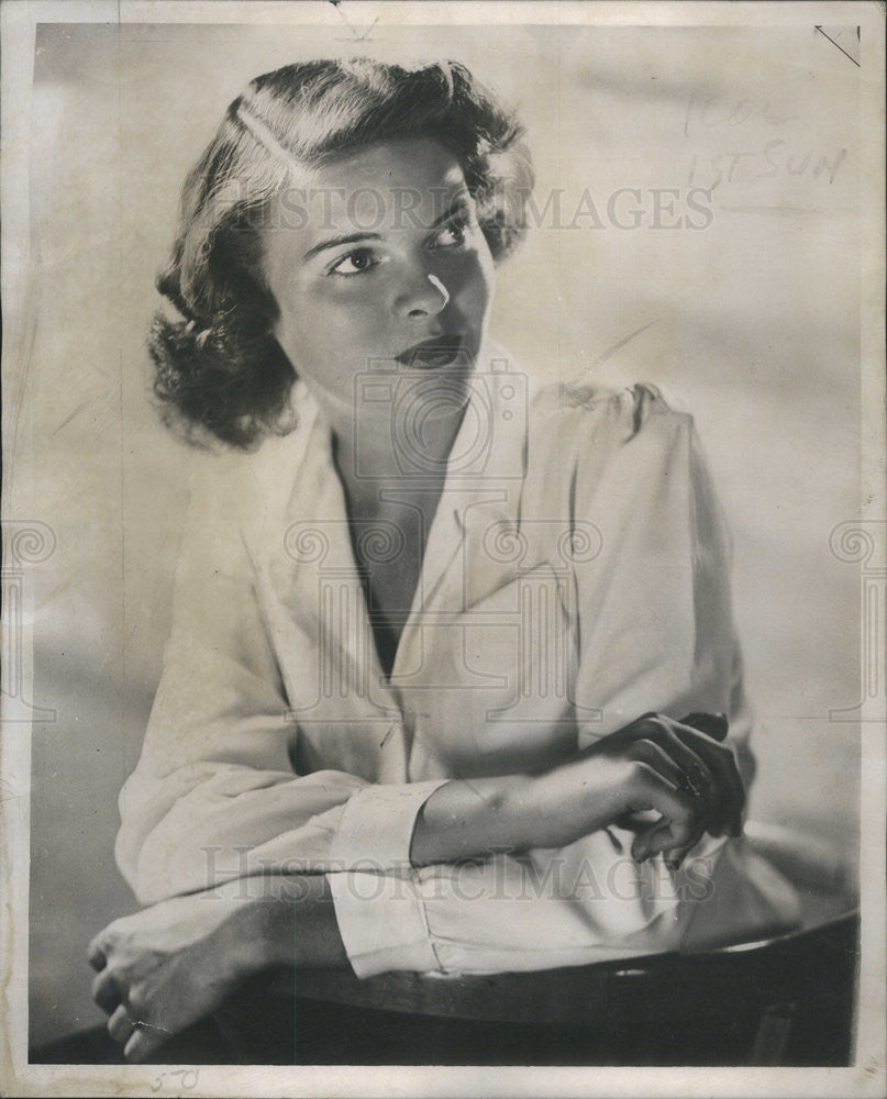 1946 Press Photo Margaret Langley,actress - Historic Images