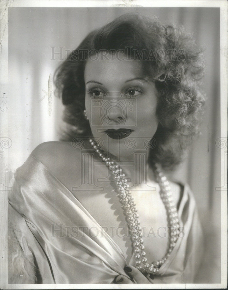 1946 Press Photo Louise Larabee stars in &quot;A Woman of America&quot; - Historic Images