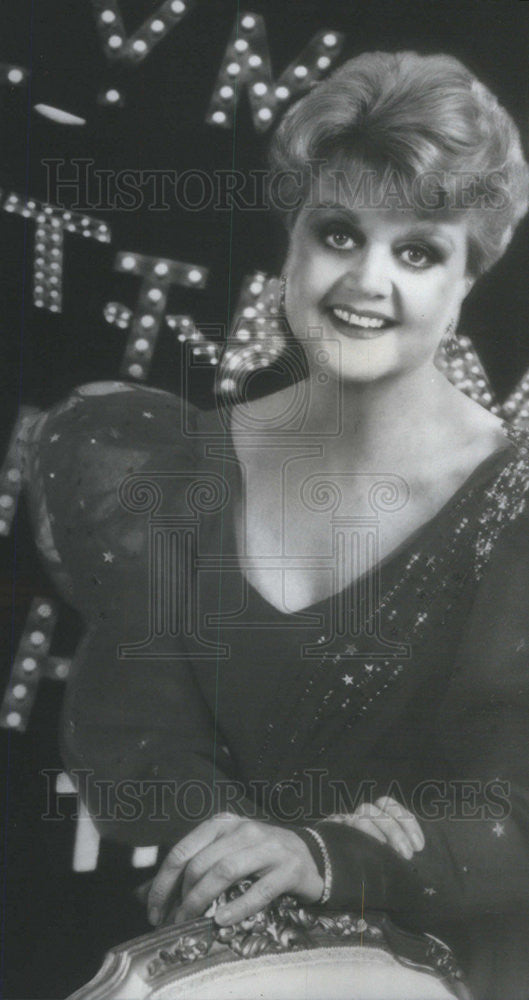 1987 Press Photo Actress Angela Lansbury In CBS Television Show Murder She Wrote - Historic Images