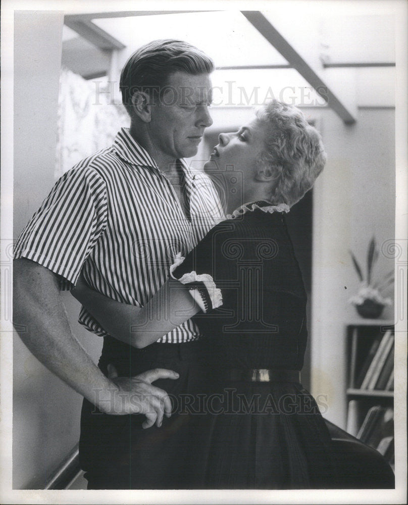 Undated Press Photo Paul Langton and Sally Forrest,actors - Historic Images