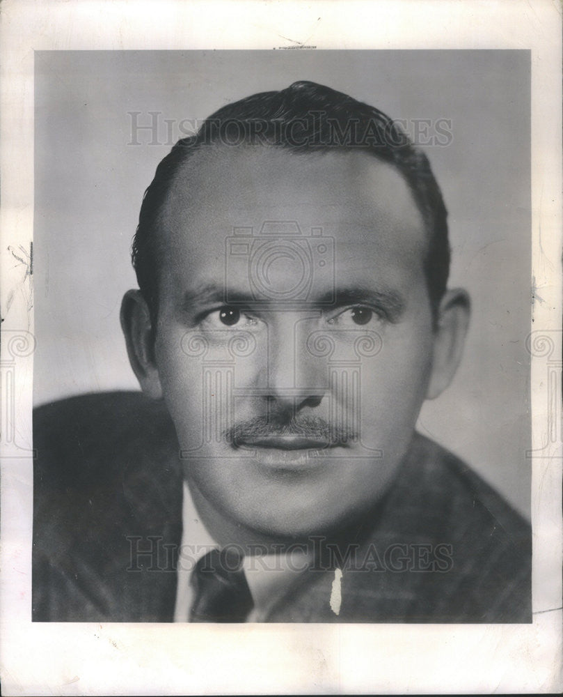 1948 Press Photo Columnist Robert Ruark Author of Novel "Grenadine Etching" - Historic Images