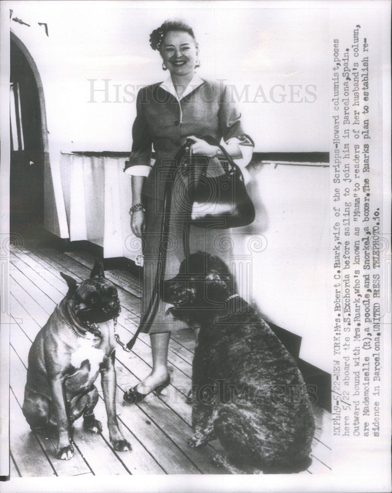 1958 Press Photo Mrs. R Ruark &amp; Dogs Sail to Barcelona Spain to Join Husband - Historic Images