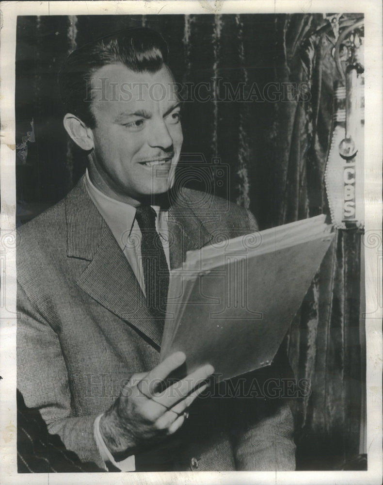 1954 Press Photo Dennis O&#39;Keefe American Film Actor - Historic Images