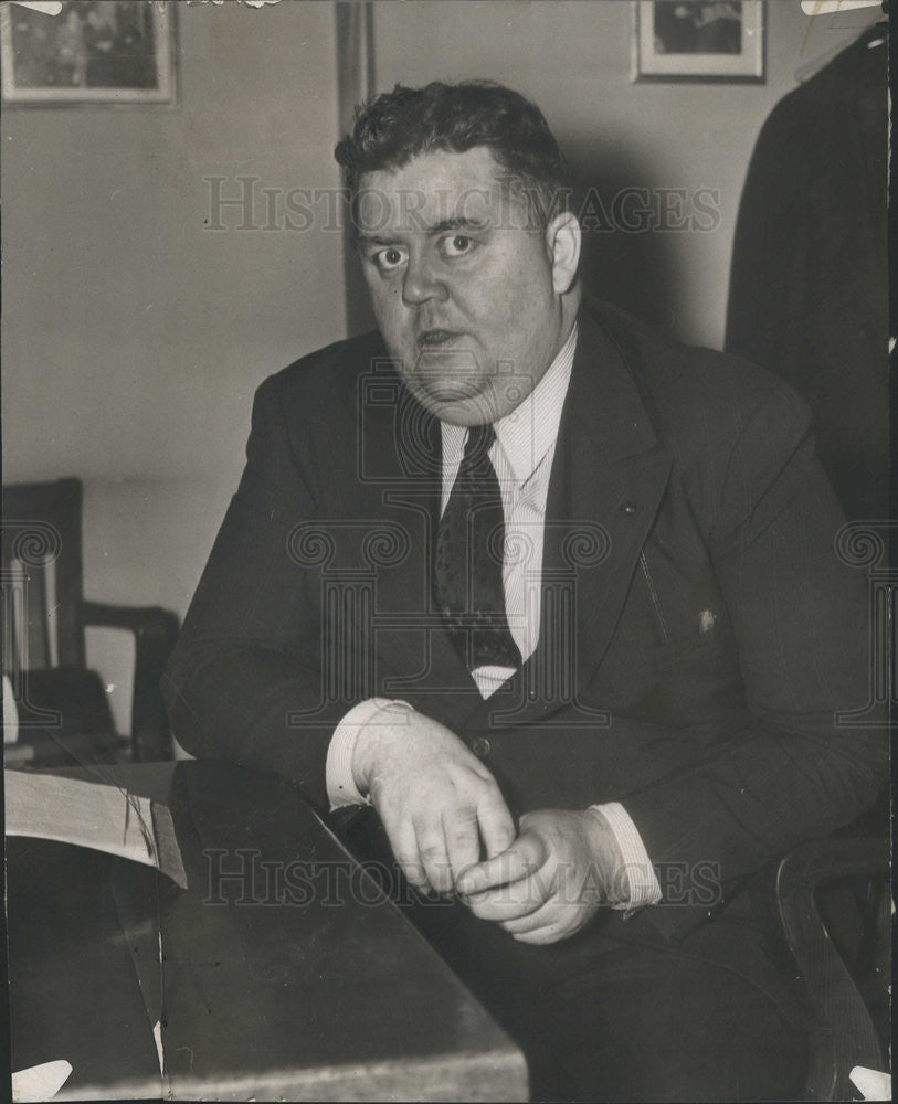 1942 Press Photo Lawrence J O&#39;Connell Questioned On Charges Of 54k Short Accnts - Historic Images