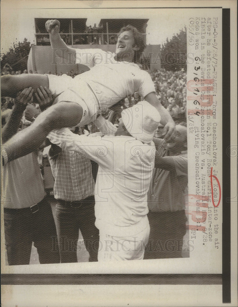 1975 Press Photo Jan Kodes Czech Tennis Player - Historic Images