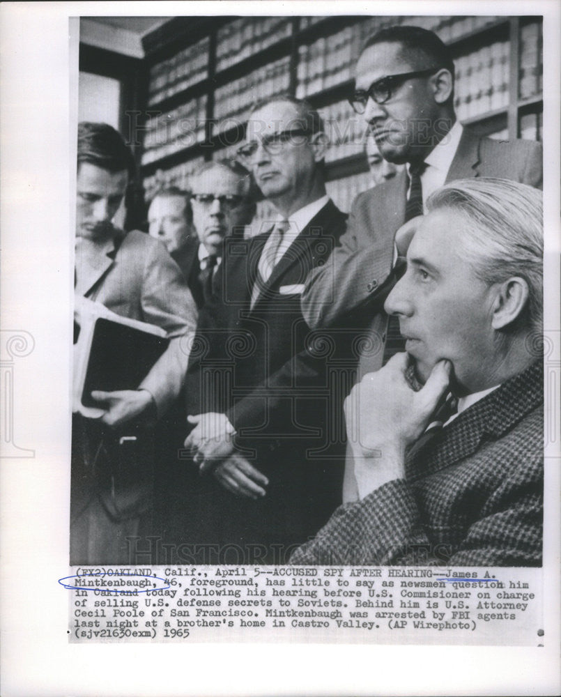 1965 Press Photo Accused Spy James Mintkenbaugh After Oakland Hearing - Historic Images