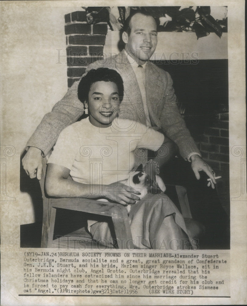 1956 Press Photo Alexander Stuart Outerbridge Royce Wallace Harlem Singer - Historic Images