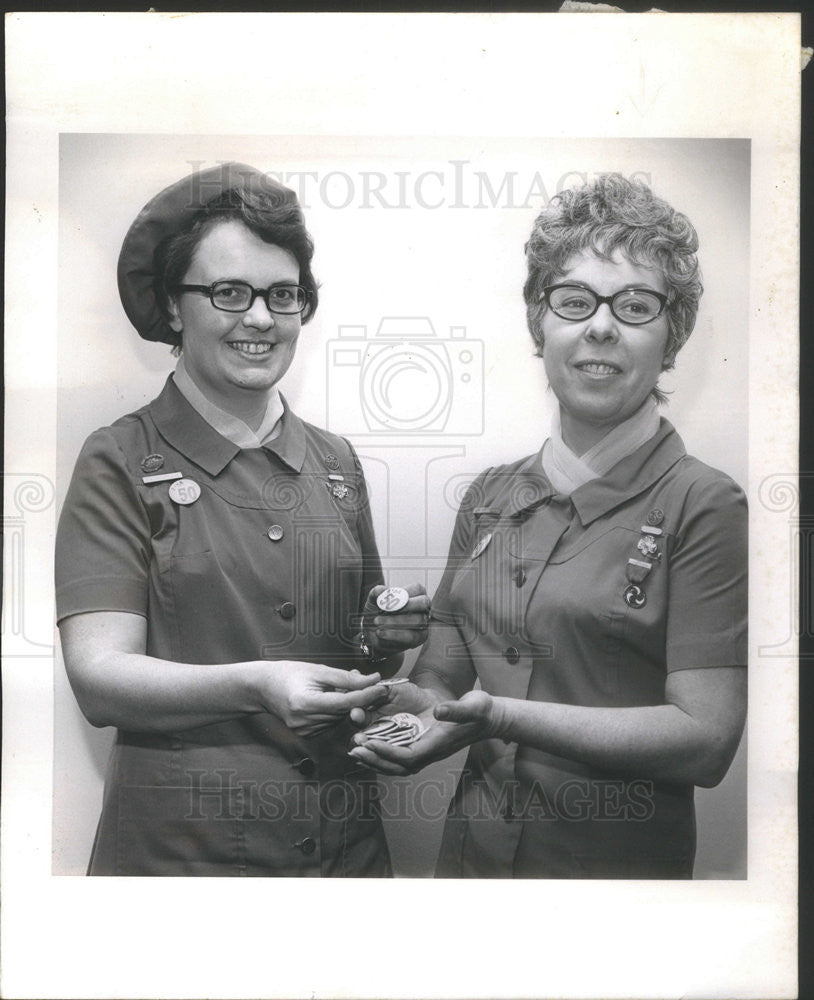 1971 Press Photo Mrs Frederick Orton Chairman of Girl Scout Golden Jubilee - Historic Images