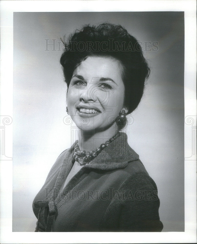 1961 Press Photo Pat O'Brien to Spend 26 Days In "Space Ship" - Historic Images
