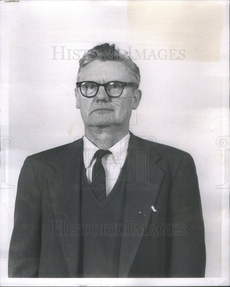 1961 Press Photo Cartoonist Robert Mills Receives Award - Historic Images