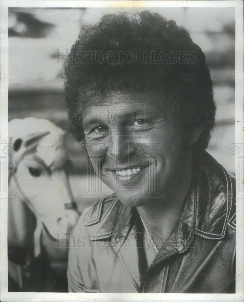 1975 Press Photo Bobby Vinton,singer - Historic Images