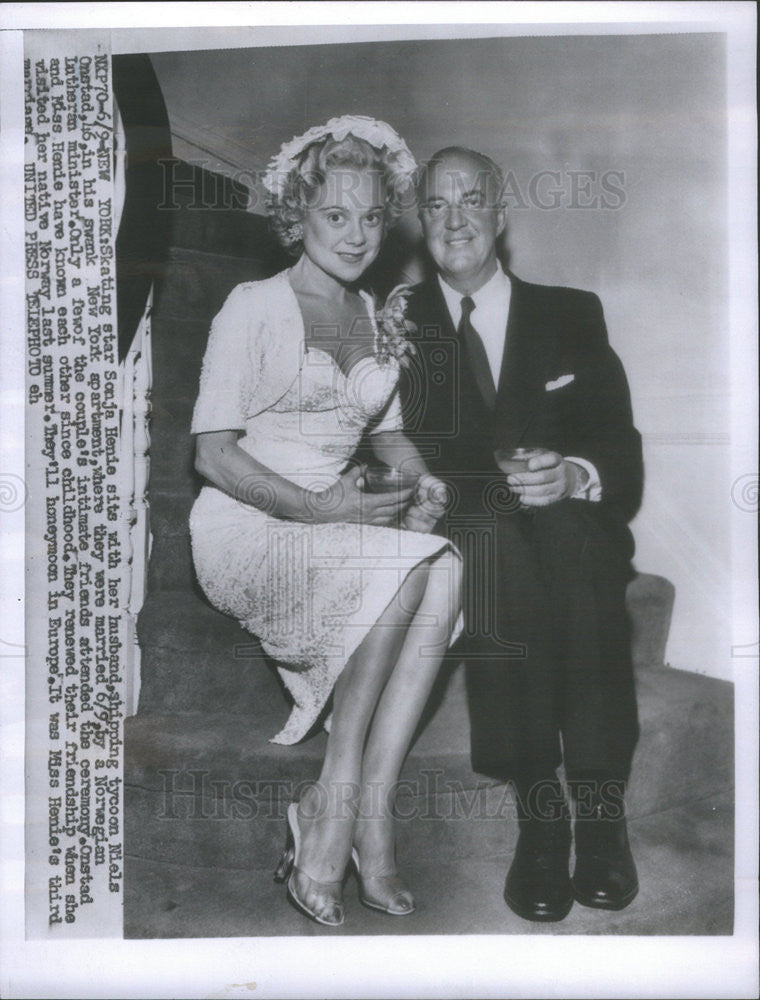 1956 Press Photo Skating Star Actress Sonja Henie Husband Niels Onstad Marriage - Historic Images