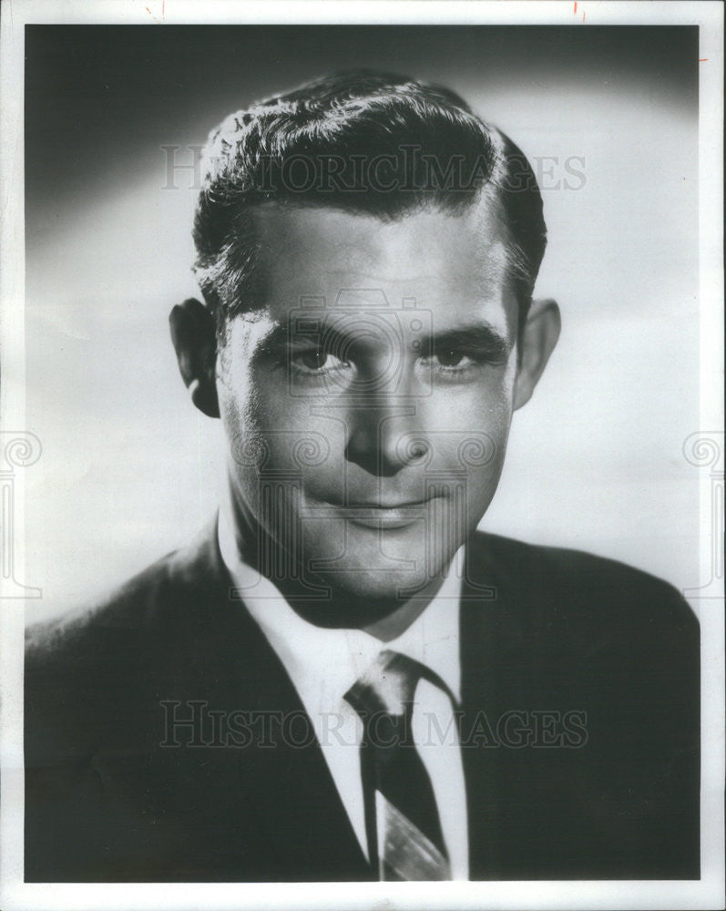 1970 Press Photo Robert Osborn Hosts &quot;Alone in the Midst of the Land&quot; - Historic Images