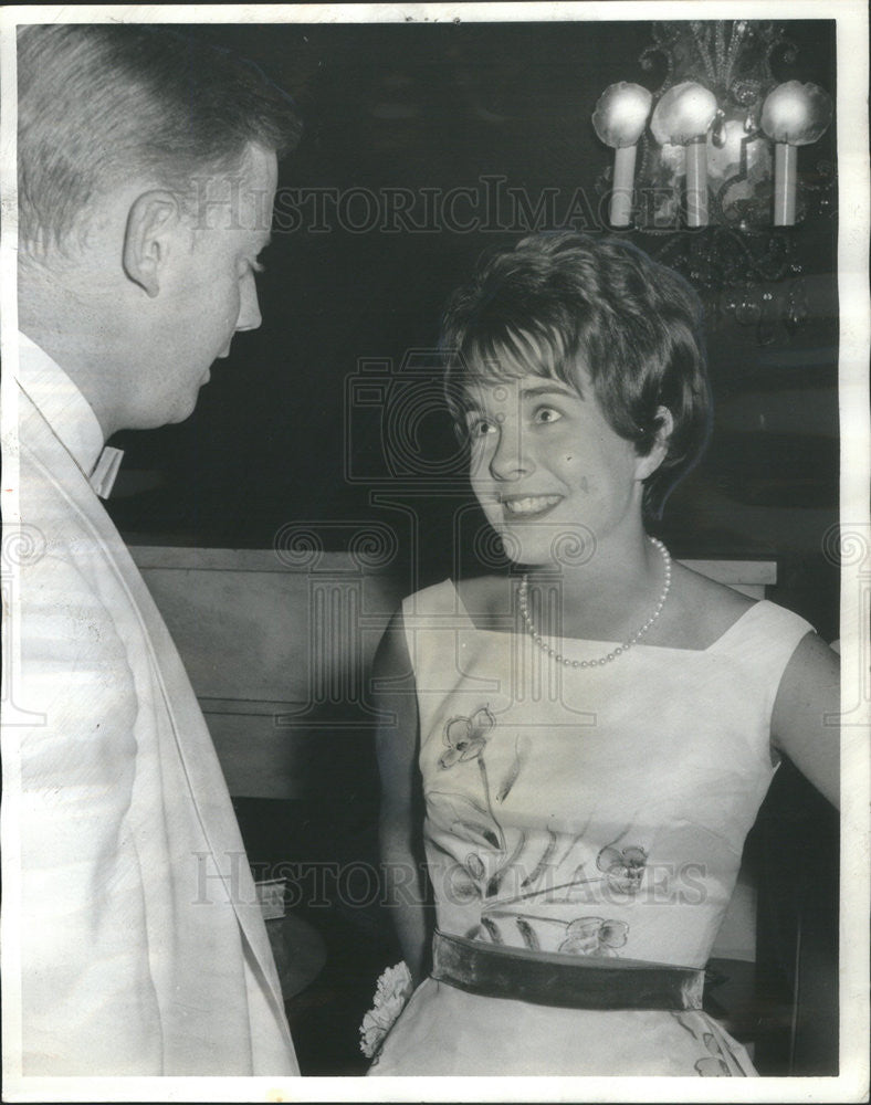 1964 Press Photo Frank Hamilton &amp; Kathy O&#39;Brien - Historic Images