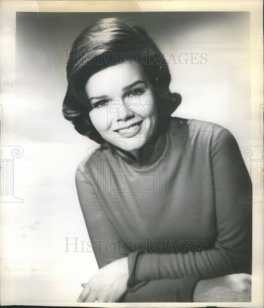 1964 Press Photo Louise O&#39;brien - Historic Images