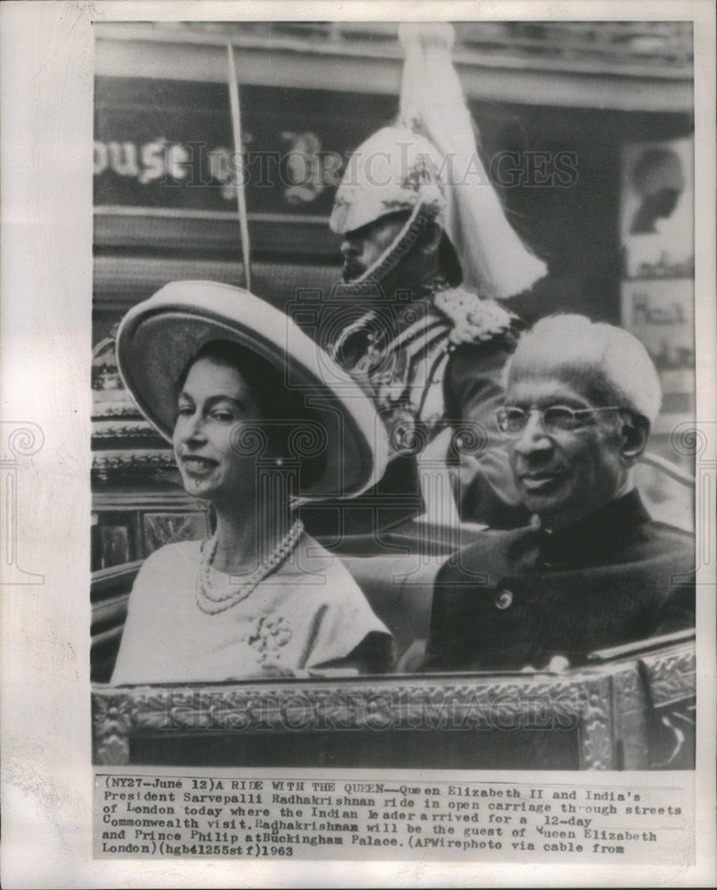 1963 Press Photo Queen Elizabeth India President Sarvepalli Radhakrishnan - Historic Images