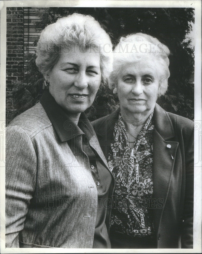 1982 Press Photo Kay Price and her mother - Historic Images