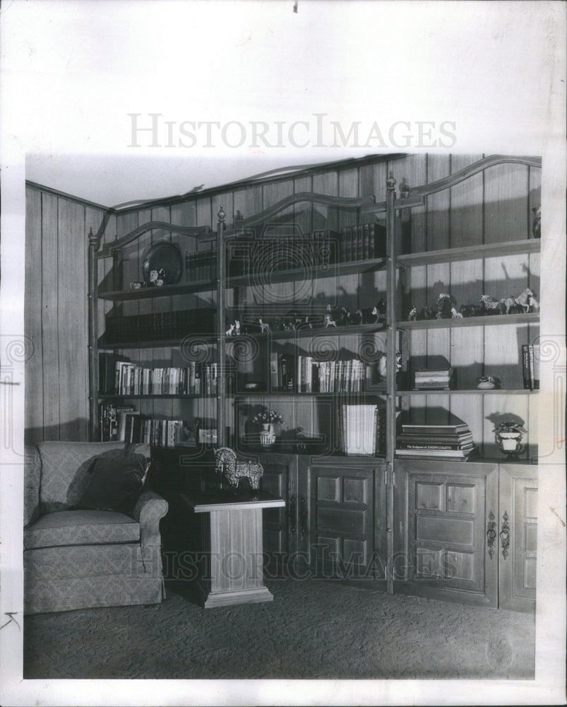 1969 Press Photo Handmade Bookcase - Historic Images