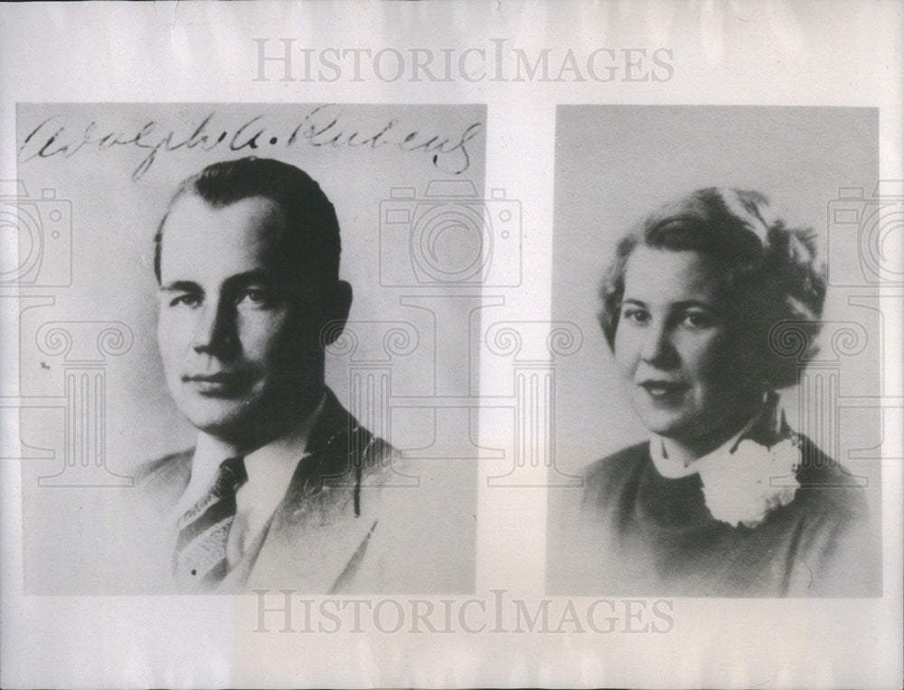 1937 Press Photo Photographs Issued by State Department Mr & Mrs Adolph Arnold - Historic Images