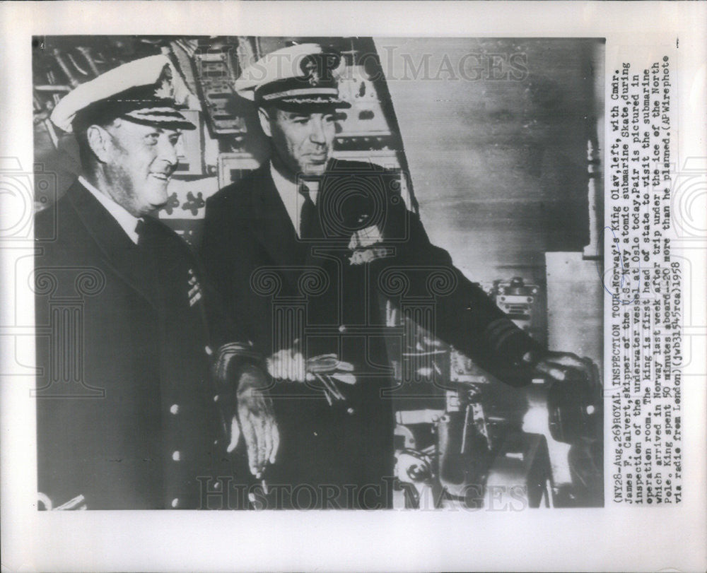 1958 Press Photo Norway King Olav With Commander James Calvert Vessel Inspection - Historic Images