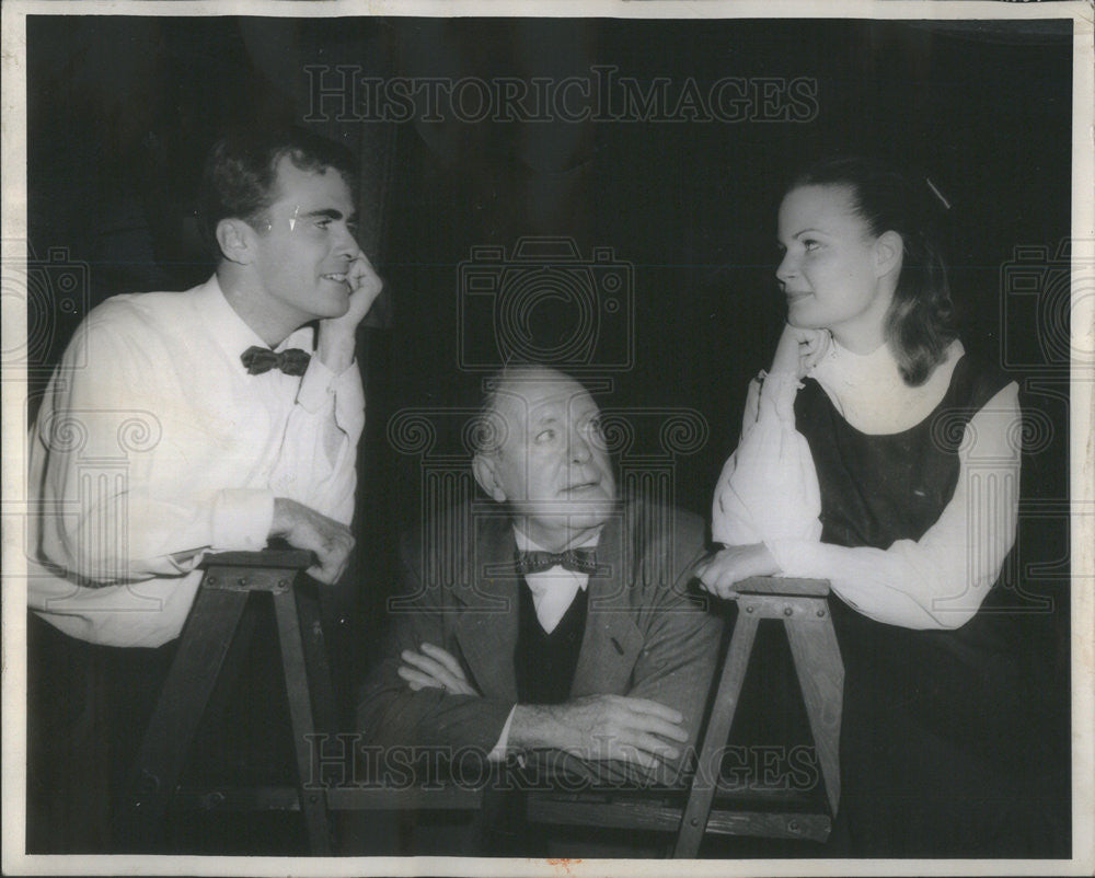 1961 Press Photo Actor Pat O&#39;Brien Dave Hull Lynn Franklin Our Town Drury Lane - Historic Images