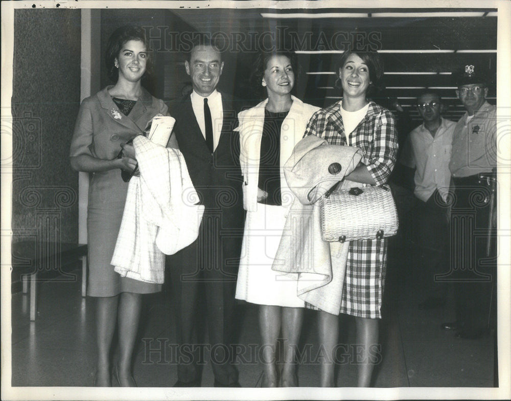 Press Photo Rep William Miller &amp; Family - Historic Images