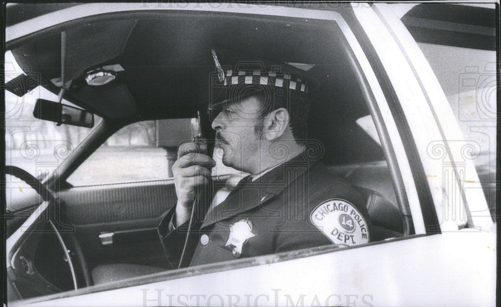 1973 Press Photo Officer Tomas o&#39;Donnell - Historic Images