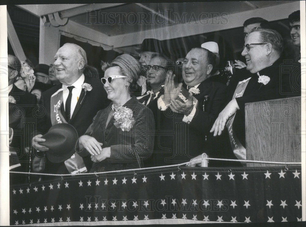 1966 Press Photo Actor Pat O&#39;Brien Mayor Richard Daley Wife Archbishop Cody - Historic Images