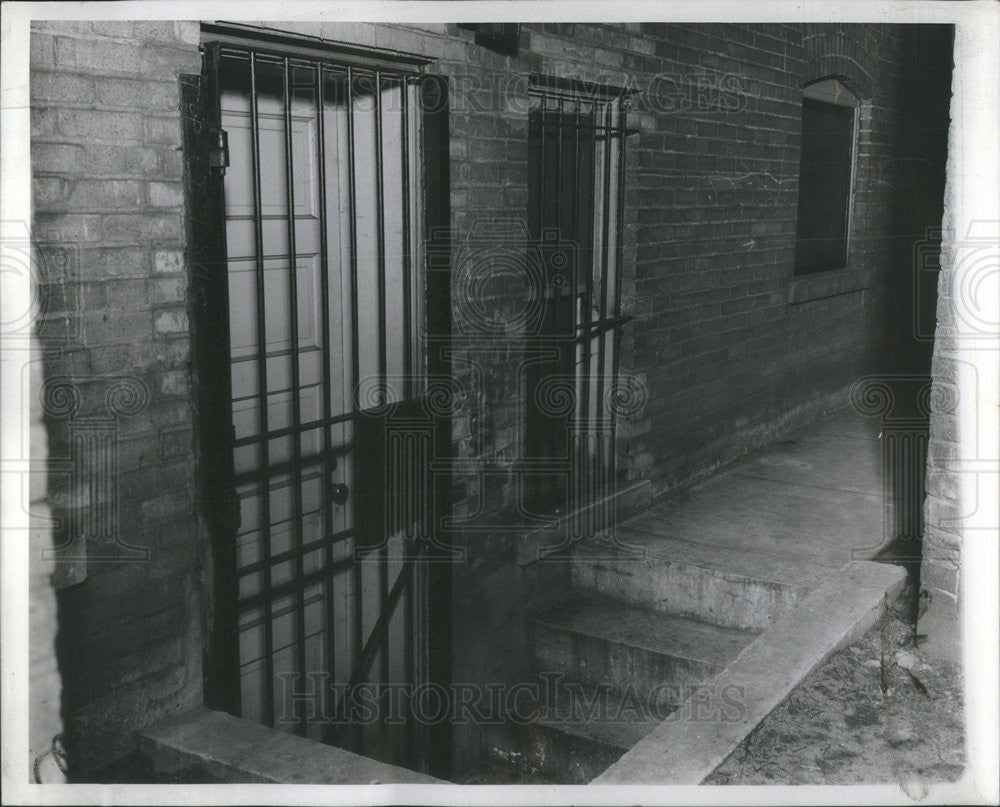 1939 Press Photo Outside O&#39;Hares Apartment on Sherwin - Historic Images