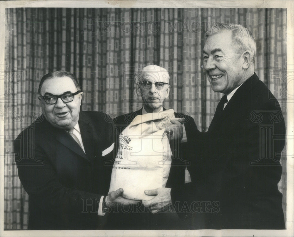 1964 Press Photo William Milota Chicago City Treasurer, Edmund Curry, OW Wilson - Historic Images