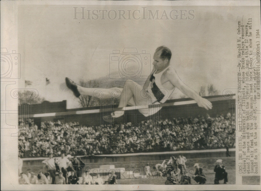 1944 Press Photo Doctor Harold Osborn University Illinois Olympic Record Holder - Historic Images