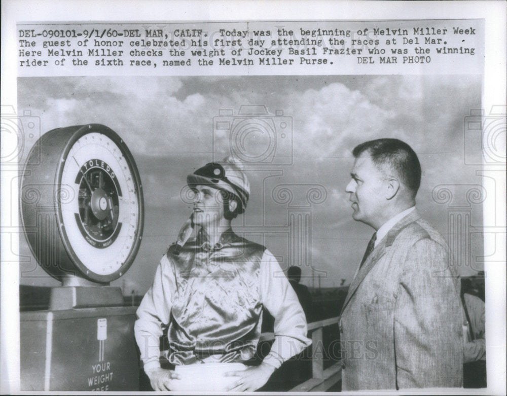 1960 Press Photo Melvin Miller Week Del Mar Races Jockey Basil Frazier Weight - Historic Images