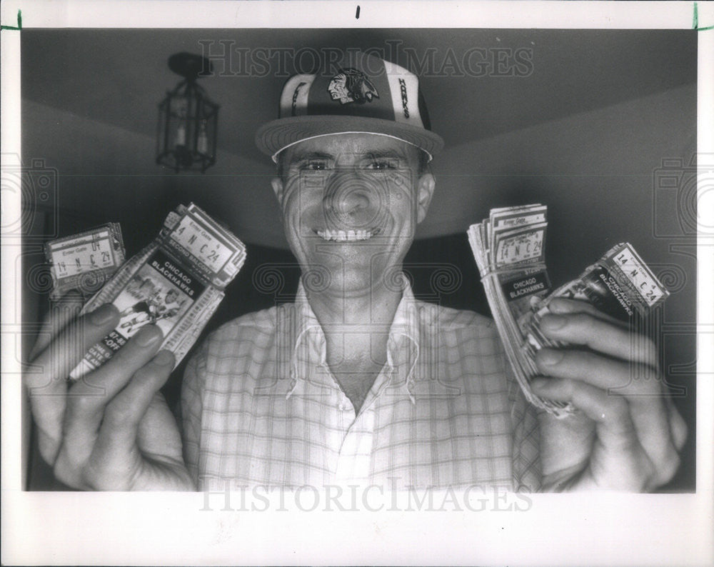 1989 Press Photo Bob Gertenrich Chicago Sports Fan - Historic Images