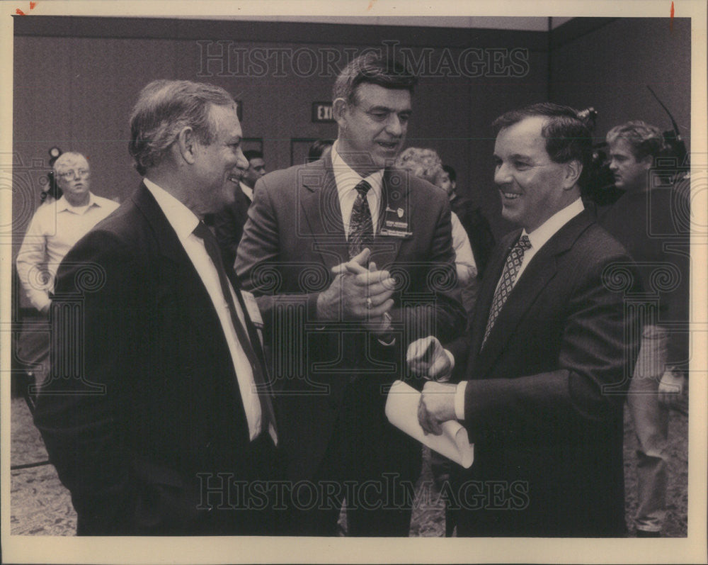 1992 Press Photo Mayor Daley and School Board Members Juan Cruz and Stan Morgan - Historic Images