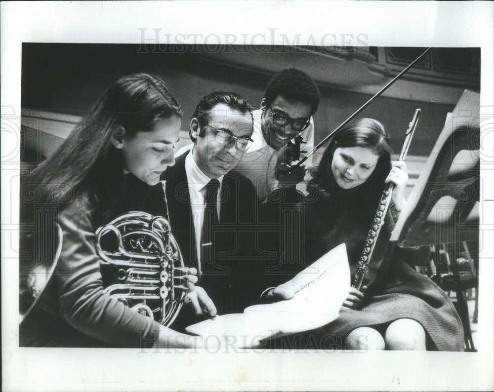 1972 Press Photo Gordon Peters British Television Actor - Historic Images