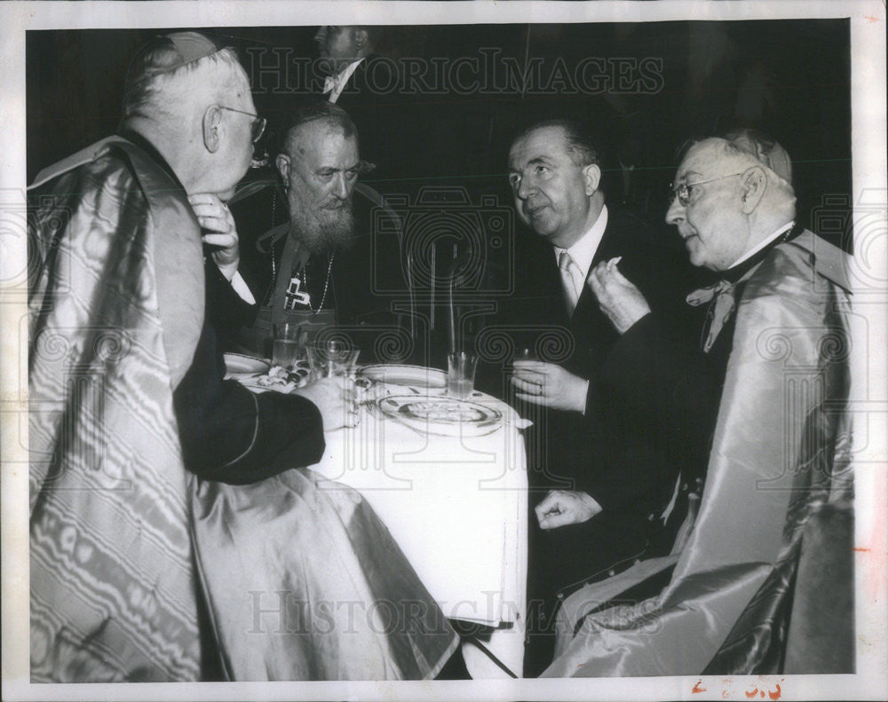 1953 Press Photo Samuel Cardinal Stritch Edward Cardinal Mooney &amp; Others Meet - Historic Images