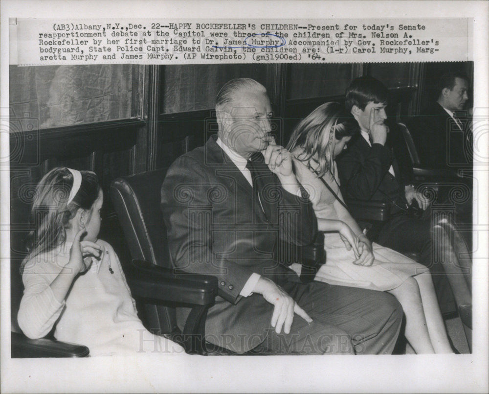 1964 Press Photo Police capt Ed Galvin and Carol,Margaret and James Murphy - Historic Images