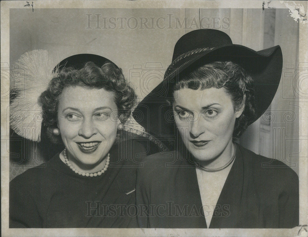 1946 Press Photo Mrs John C. Murphy, Byron Harvey Jr. - Historic Images