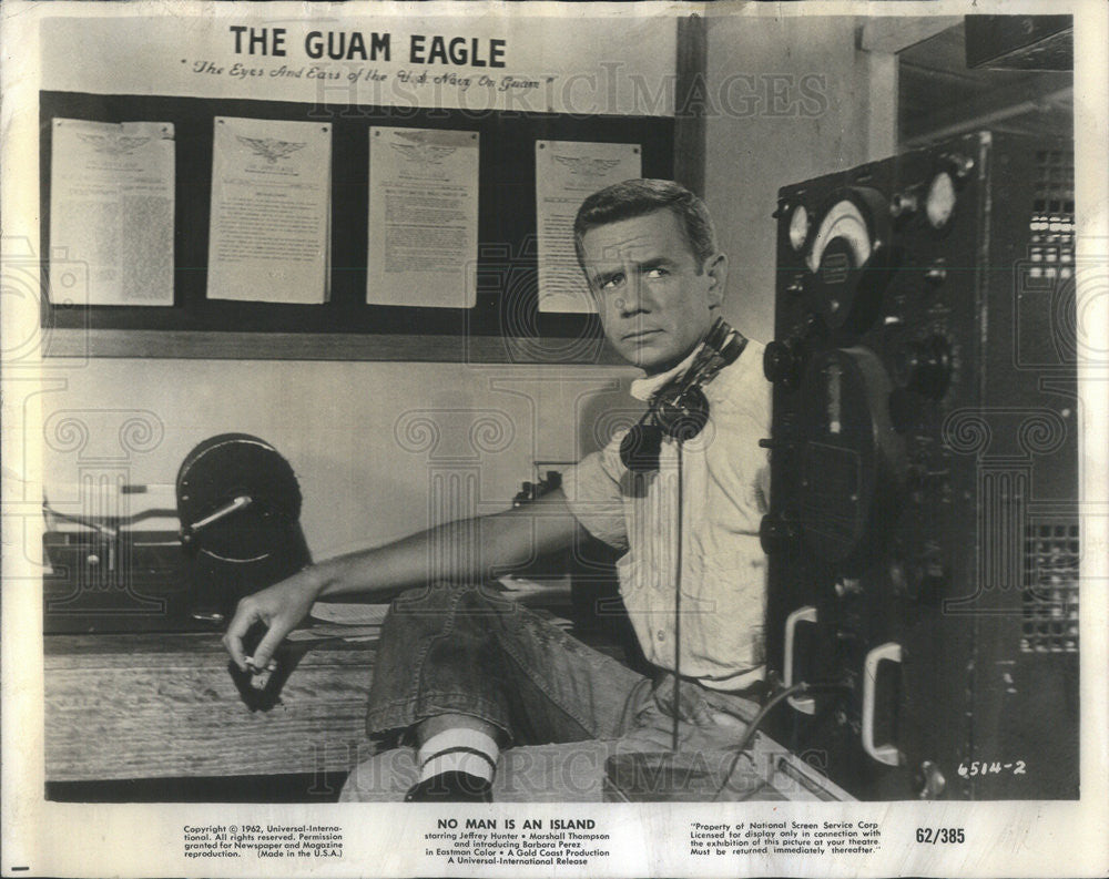 1962 Press Photo Marshal Thompson stars in &quot;No Man is an Island&quot; - Historic Images