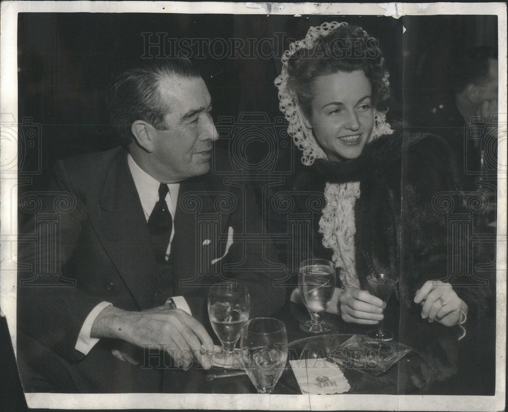 1947 Press Photo Eugene McDonald Attends Benefit Dinner Dance - Historic Images