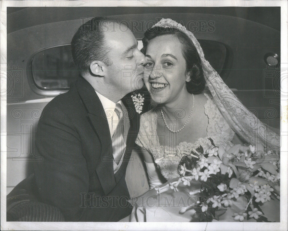 1959 Press Photo Camille Henry McDonald bride husband John Ross Weiss society - Historic Images