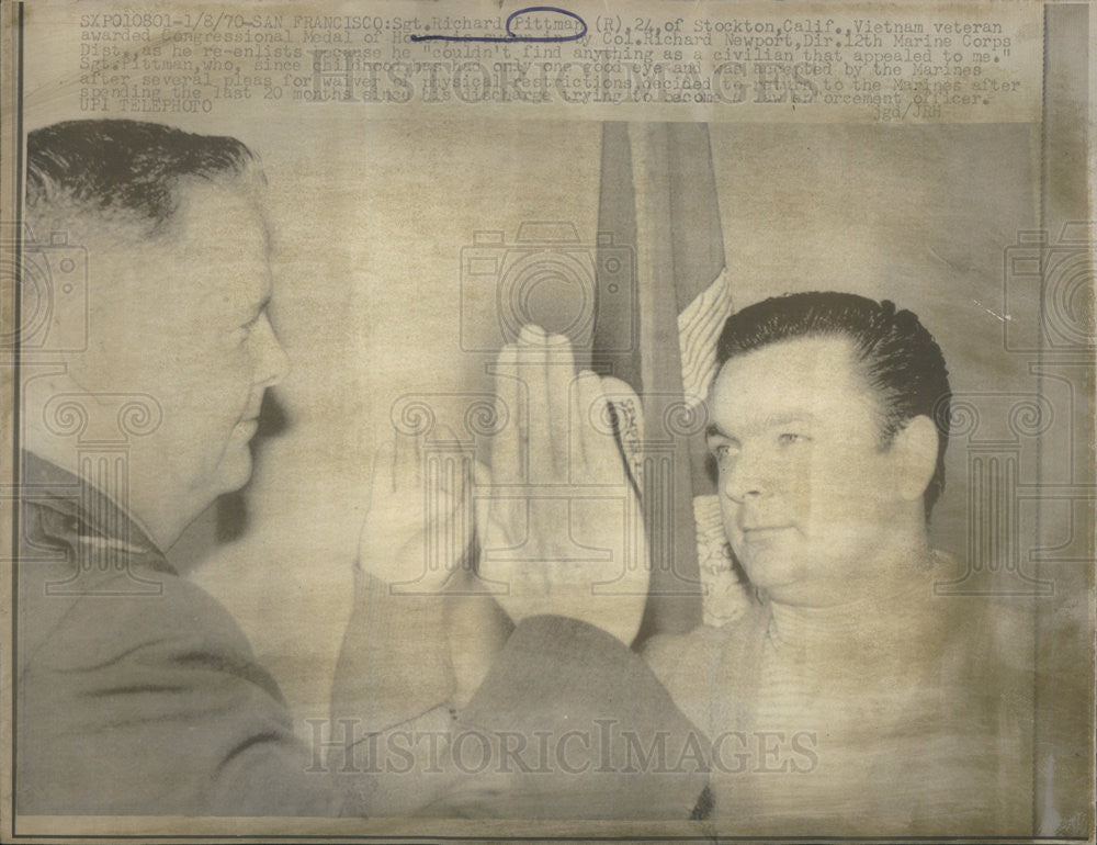 1970 Press Photo Richard Pittman Vietnam Veteran Richard Newport Reenlistment - Historic Images