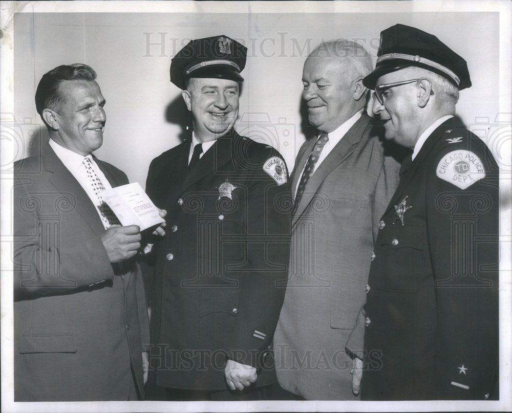 1958 Press Photo Policeman John Madigan Receiving Grant Kemper Insurance - Historic Images