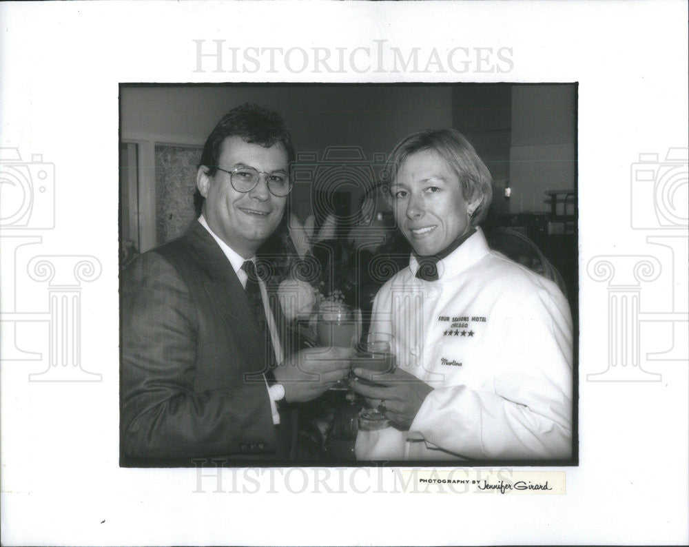 1994 Press Photo Tennis Player Martina Navratilova At Four Seasons Hotel Chicago - Historic Images