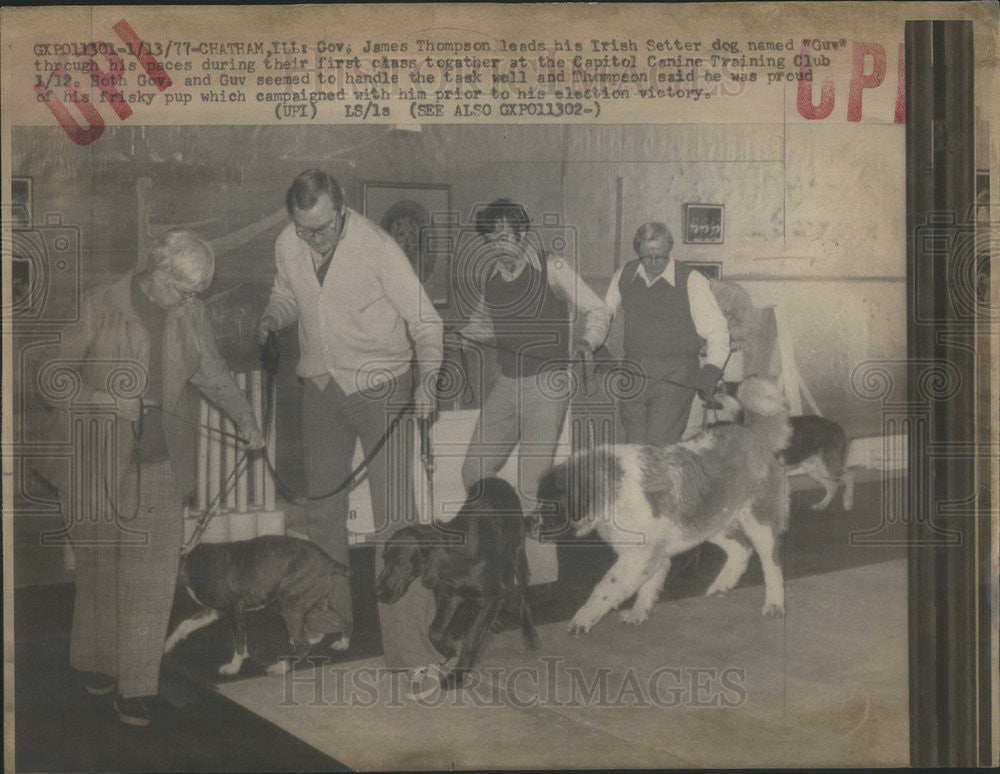 1977 Press Photo Gov James Thomsonleads his dog at Capitol Canine Training Club - Historic Images