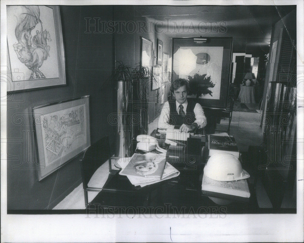 1976 Press Photo Jason Thomas leading expert in Interior Design ...