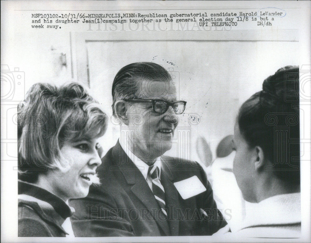 1966 Press Photo Law School Graduate Harold Levander - Historic Images